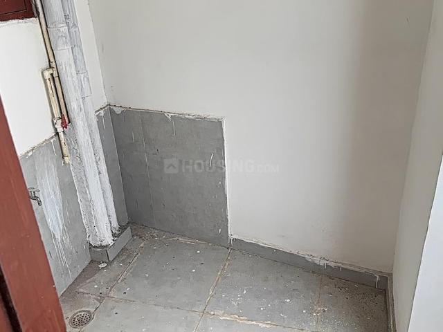 3 BHK Apartment in Shalimar Garden for rent Ghaziabad. The reference number is 21042212