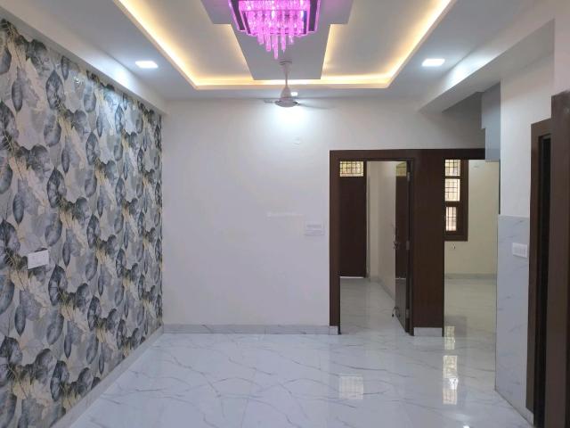 3 BHK Apartment in Shalimar Garden for resale Ghaziabad. The reference number is 16791765