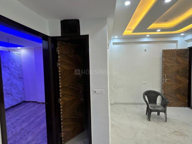 3 BHK Apartment in Shalimar Garden for resale Ghaziabad. The reference number is 18651734