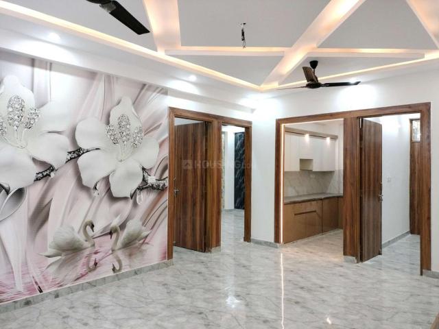 3 BHK Apartment in Shalimar Garden for resale Ghaziabad. The reference number is 19935513