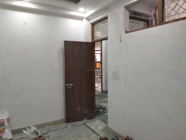 3 BHK Apartment in Shalimar Garden for resale Ghaziabad. The reference number is 20422168