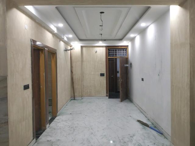 3 BHK Apartment in Shalimar Garden for resale Ghaziabad. The reference number is 20752071