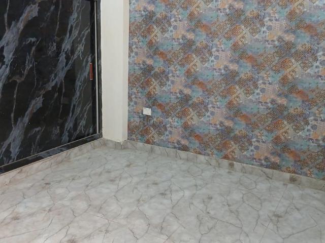 3 BHK Apartment in Shalimar Garden for resale Ghaziabad. The reference number is 21160935