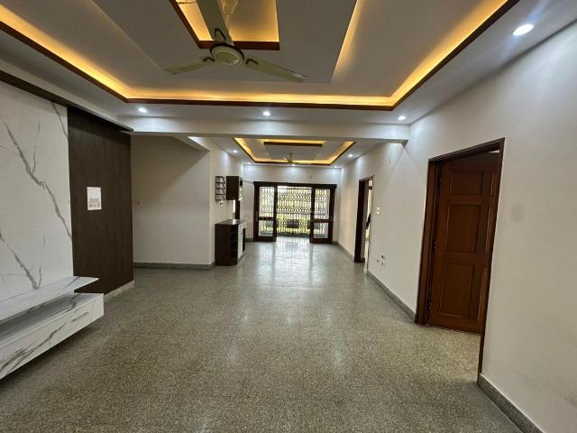 3 BHK Apartment in Shanti Nagar for rent Bengaluru. The reference number is 21067834