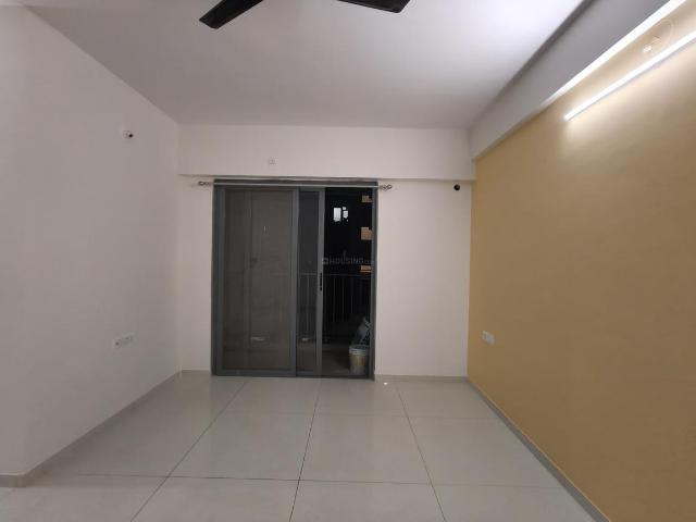 3 BHK Apartment in Shantigram for rent Ahmedabad. The reference number is 19595989