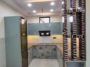 3 BHK Apartment in Shastri Nagar for resale Ghaziabad. The reference number is 19796566