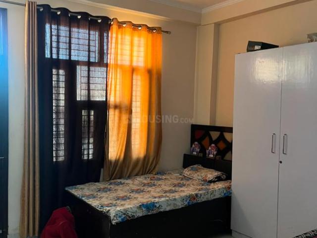 3 BHK Apartment in Shastri Nagar for resale Ghaziabad. The reference number is 21167117