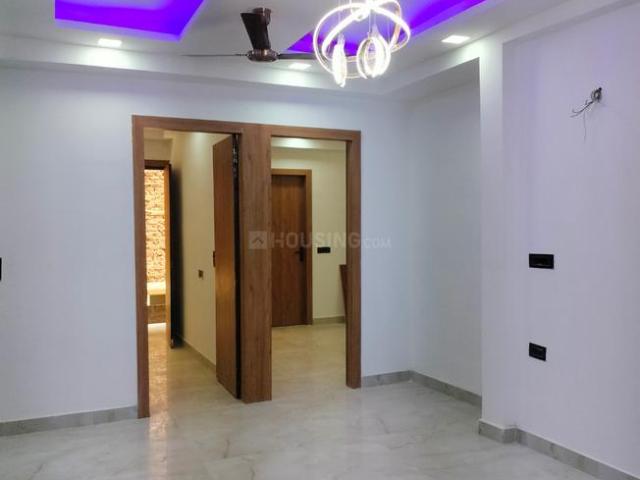 3 BHK Apartment in Shastri Nagar for resale Ghaziabad. The reference number is 17935948