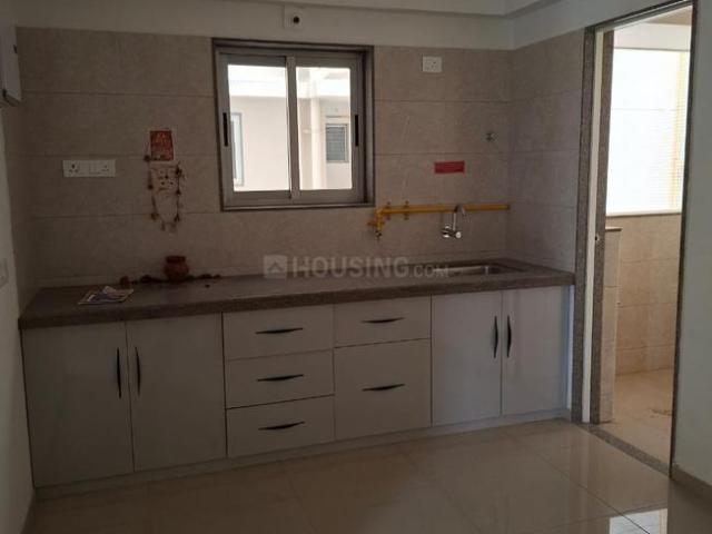 3 BHK Apartment in Shela for rent Ahmedabad. The reference number is 18090078