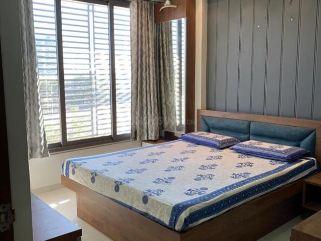 3 BHK Apartment in Shela for rent Ahmedabad. The reference number is 18595643