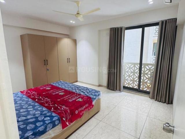 3 BHK Apartment in Shela for rent Ahmedabad. The reference number is 18596565