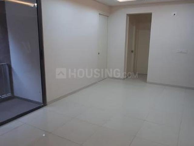 3 BHK Apartment in Shela for rent Ahmedabad. The reference number is 19015499