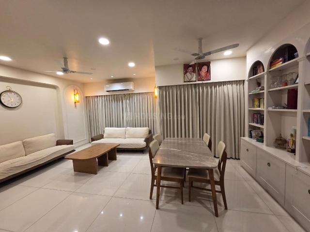 3 BHK Apartment in Shela for rent Ahmedabad. The reference number is 19538596