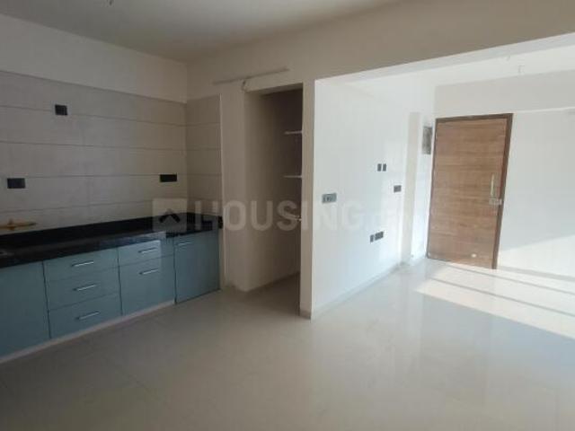 3 BHK Apartment in Shela for rent Ahmedabad. The reference number is 19639606
