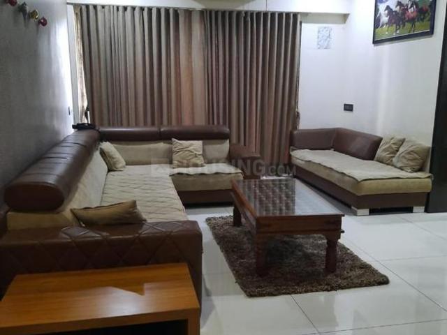 3 BHK Apartment in Shela for rent Ahmedabad. The reference number is 12470919