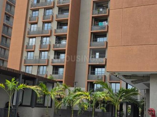 3 BHK Apartment in Shela for rent Ahmedabad. The reference number is 20536378