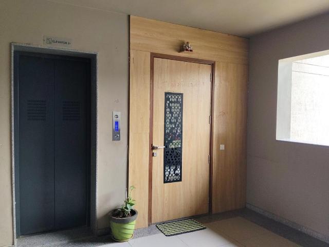 3 BHK Apartment in Shela for rent Ahmedabad. The reference number is 20557981