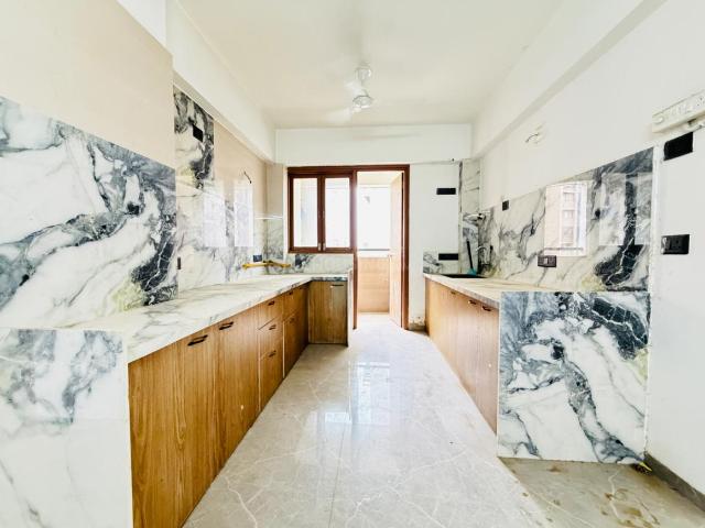 3 BHK Apartment in Shela for rent Ahmedabad. The reference number is 20857053