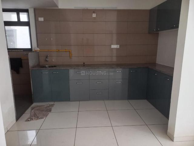3 BHK Apartment in Shela for rent Ahmedabad. The reference number is 20869377