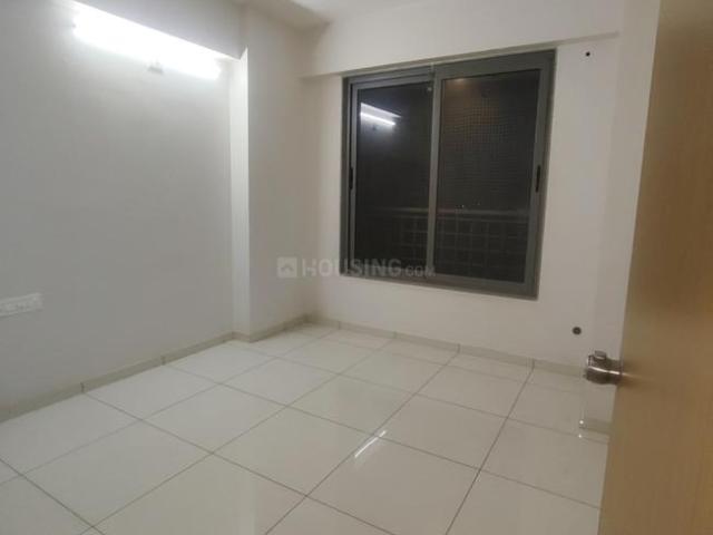 3 BHK Apartment in Shela for rent Ahmedabad. The reference number is 20986107