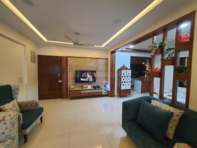 3 BHK Apartment in Shela for rent Ahmedabad. The reference number is 21090376