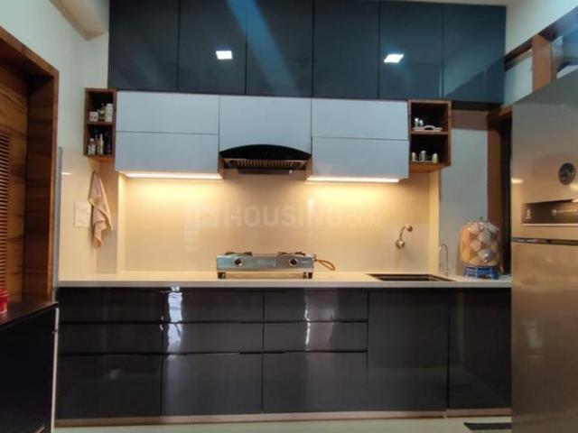 3 BHK Apartment in Shela for rent Ahmedabad. The reference number is 21114414