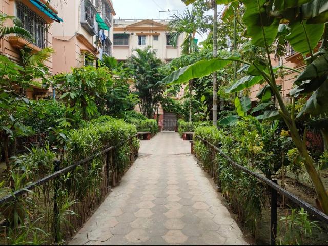 3 BHK Apartment in Shibpur for rent Howrah. The reference number is 21104641