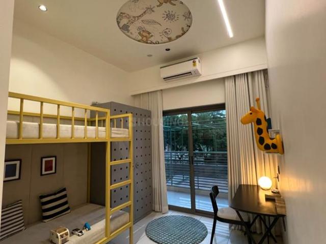 3 BHK Apartment in Shilaj for resale Ahmedabad. The reference number is 20987999
