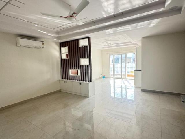 3 BHK Apartment in Shilpa Hills for rent Hyderabad. The reference number is 16610435