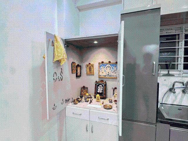 3 BHK Apartment in Shilpa Hills for resale Hyderabad. The reference number is 19744989