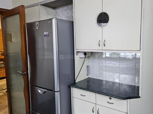 3 BHK Apartment in Shivaji Nagar for rent Pune. The reference number is 14967488