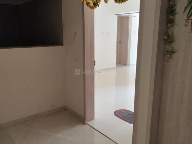 3 BHK Apartment in Shivaji Nagar for rent Pune. The reference number is 20591618