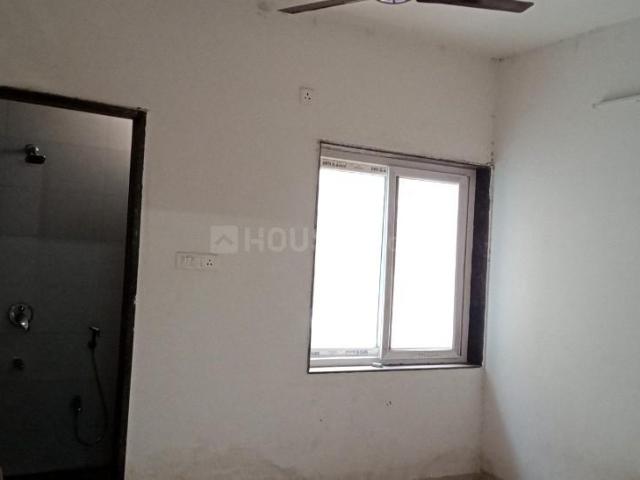 3 BHK Apartment in Shrinagar for rent Raipur. The reference number is 6774860
