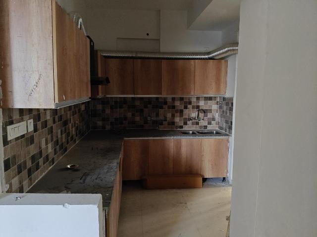 3 BHK Apartment in Siddharth Vihar for rent Ghaziabad. The reference number is 19283914