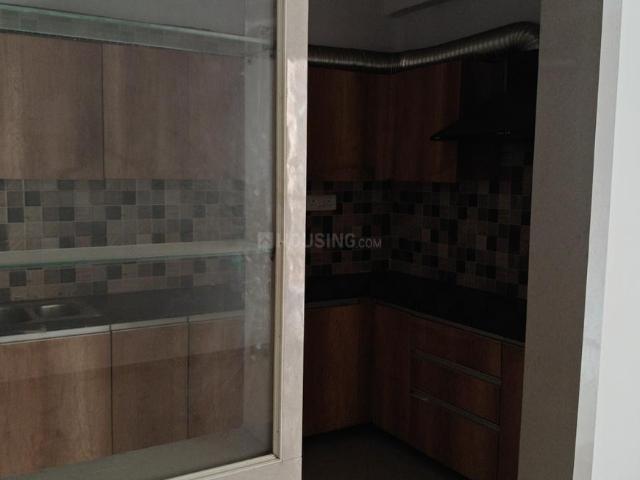 3 BHK Apartment in Siddharth Vihar for rent Ghaziabad. The reference number is 19329335