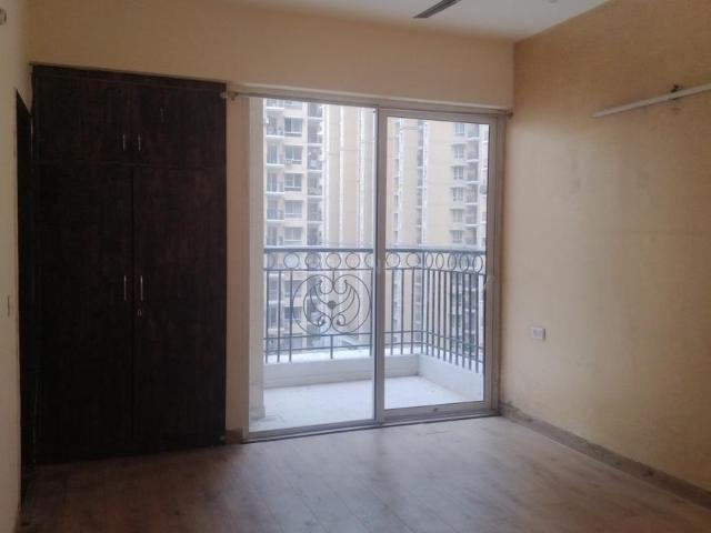 3 BHK Apartment in Siddharth Vihar for rent Ghaziabad. The reference number is 19767888