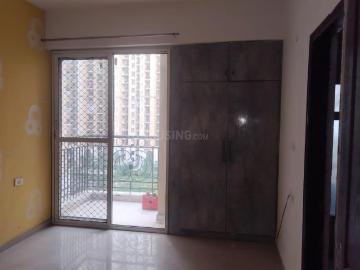 3 BHK Apartment in Siddharth Vihar for rent Ghaziabad. The reference number is 19901525
