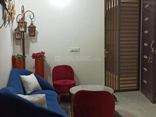 3 BHK Apartment in Siddharth Vihar for rent Ghaziabad. The reference number is 20120839