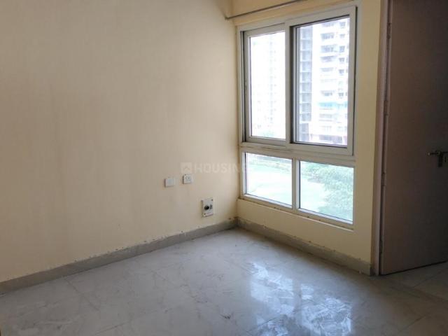 3 BHK Apartment in Siddharth Vihar for rent Ghaziabad. The reference number is 20688245