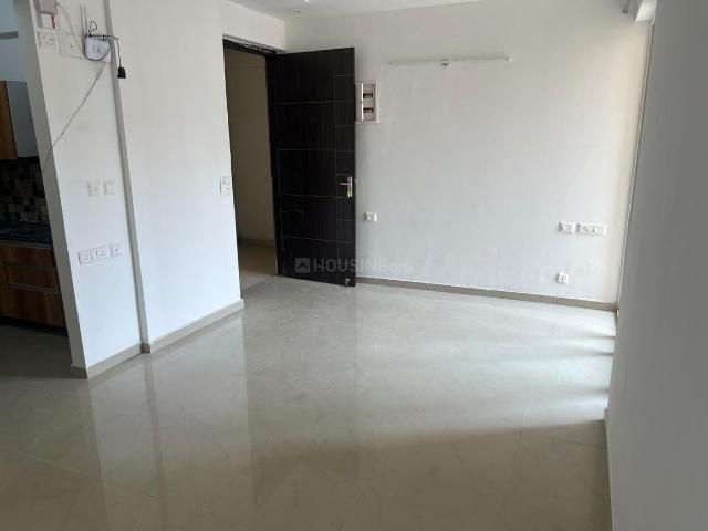 3 BHK Apartment in Siddharth Vihar for rent Ghaziabad. The reference number is 20948219