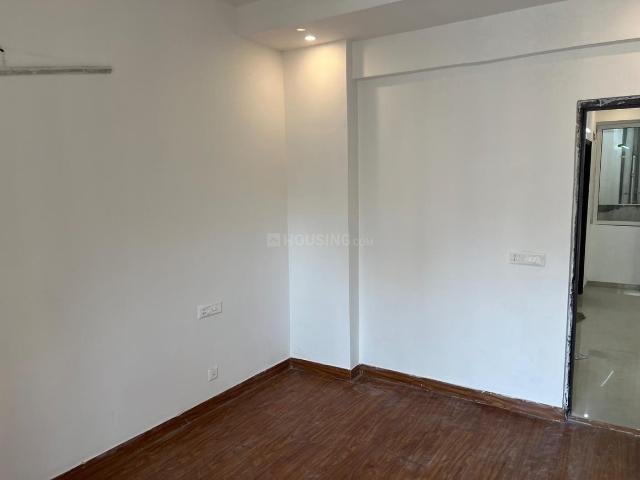 3 BHK Apartment in Siddharth Vihar for rent Ghaziabad. The reference number is 20948317