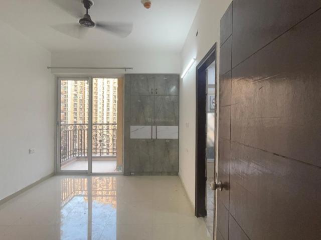 3 BHK Apartment in Siddharth Vihar for rent Ghaziabad. The reference number is 20962095