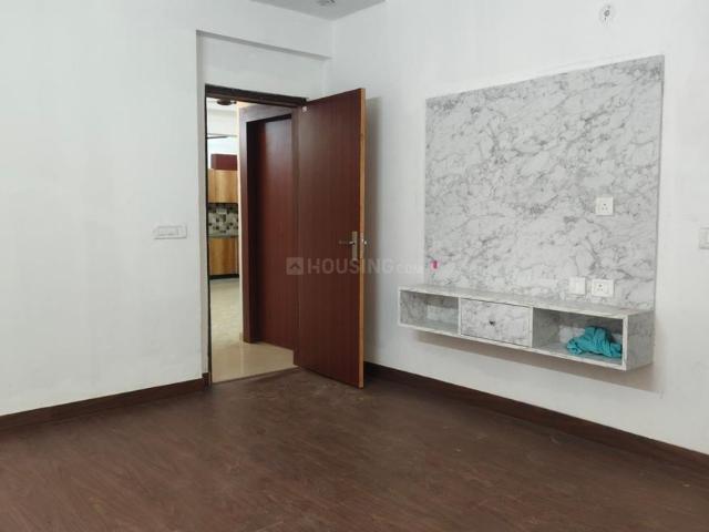 3 BHK Apartment in Siddharth Vihar for rent Ghaziabad. The reference number is 21063175