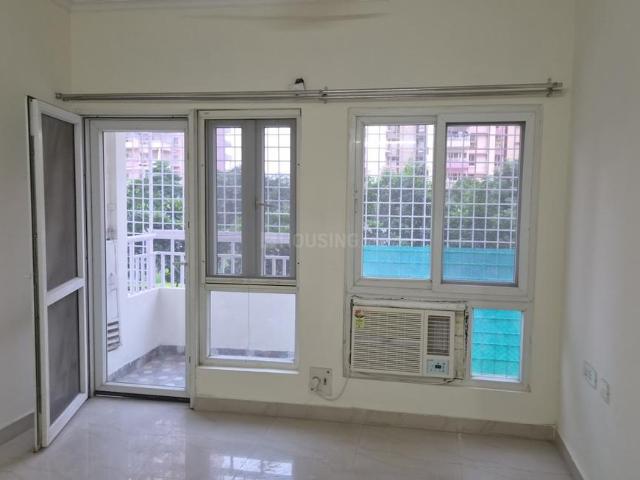 3 BHK Apartment in Siddharth Vihar for rent Ghaziabad. The reference number is 21143369