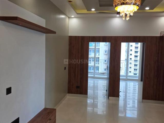 3 BHK Apartment in Siddharth Vihar for rent Ghaziabad. The reference number is 21154789