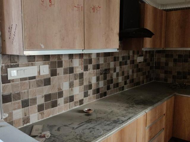 3 BHK Apartment in Siddharth Vihar for resale Ghaziabad. The reference number is 19113363