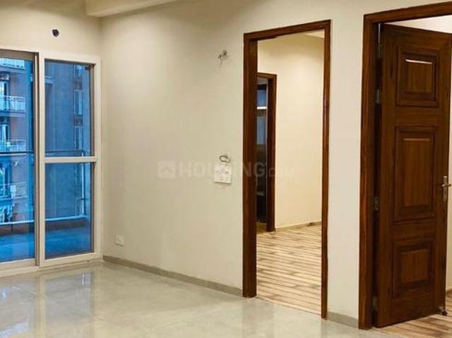 3 BHK Apartment in Siddharth Vihar for resale Ghaziabad. The reference number is 19982506