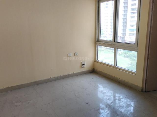 3 BHK Apartment in Siddharth Vihar for resale Ghaziabad. The reference number is 20651608