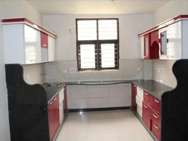 3 BHK Apartment in Sikandra for resale Agra. The reference number is 20738416