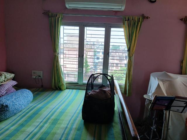 3 BHK Apartment in Sinthi for resale Kolkata. The reference number is 21176777